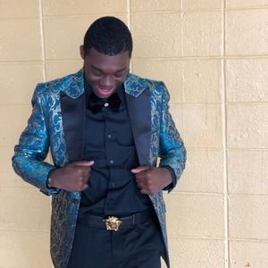 Meet your Posher, Jamir